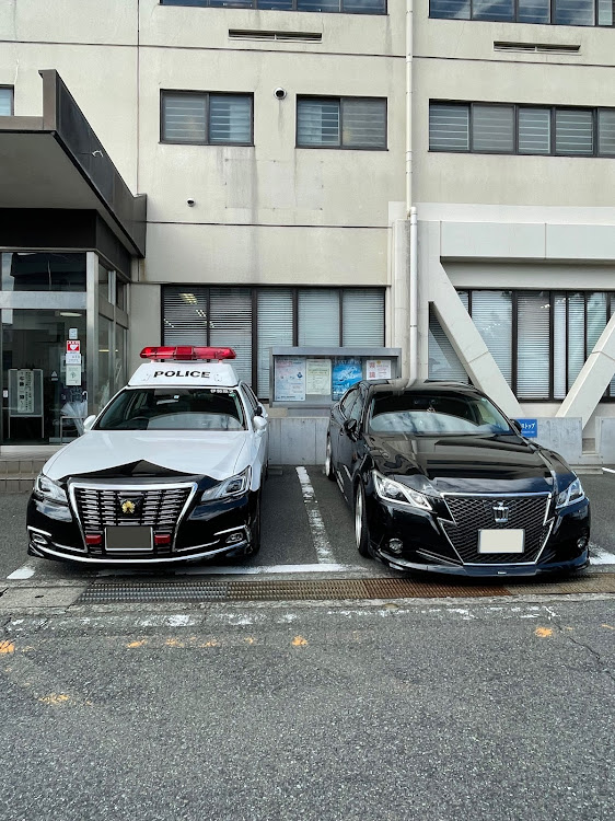 クラウンアスリートの愛車を1行で紹介に関するカスタム事例の投稿画像1枚目