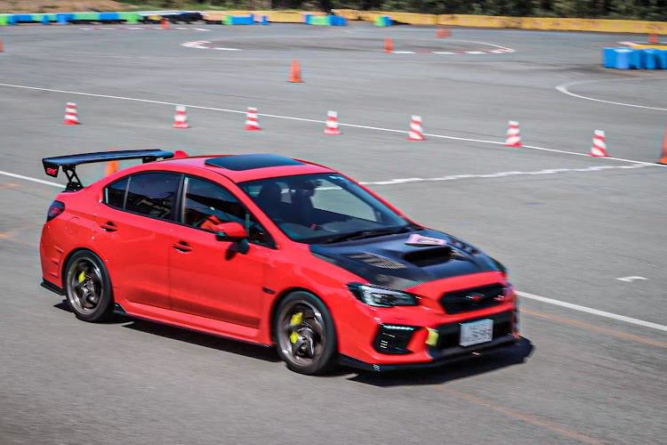 WRX STIのHSR九州ドリームコース・オールジャンル走行会に関するカスタム事例の投稿画像25枚目