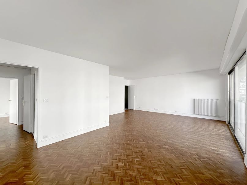 Location  appartement 5 pièces 119 m² à Versailles (78000), 2 150 €