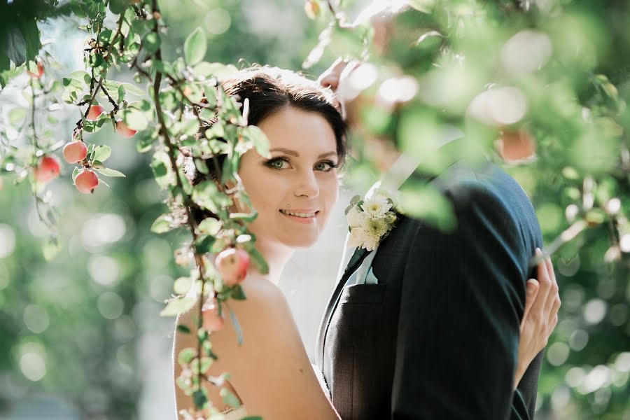 婚禮攝影師Viktoriya Petrenko（vi4i）。2014 12月12日的照片