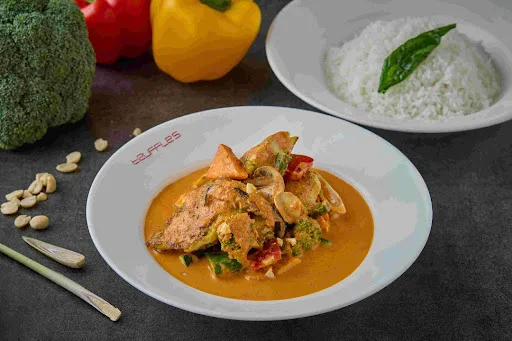 Thai Red Curry With Rice (Fish)