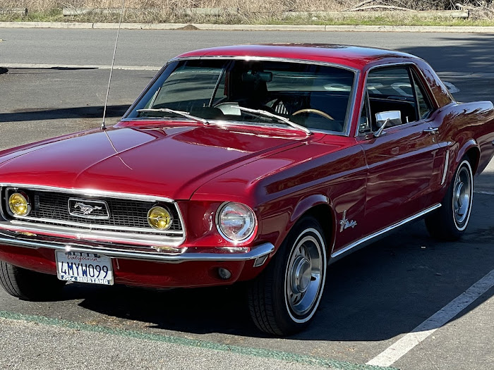 Picture of Ford Mustang