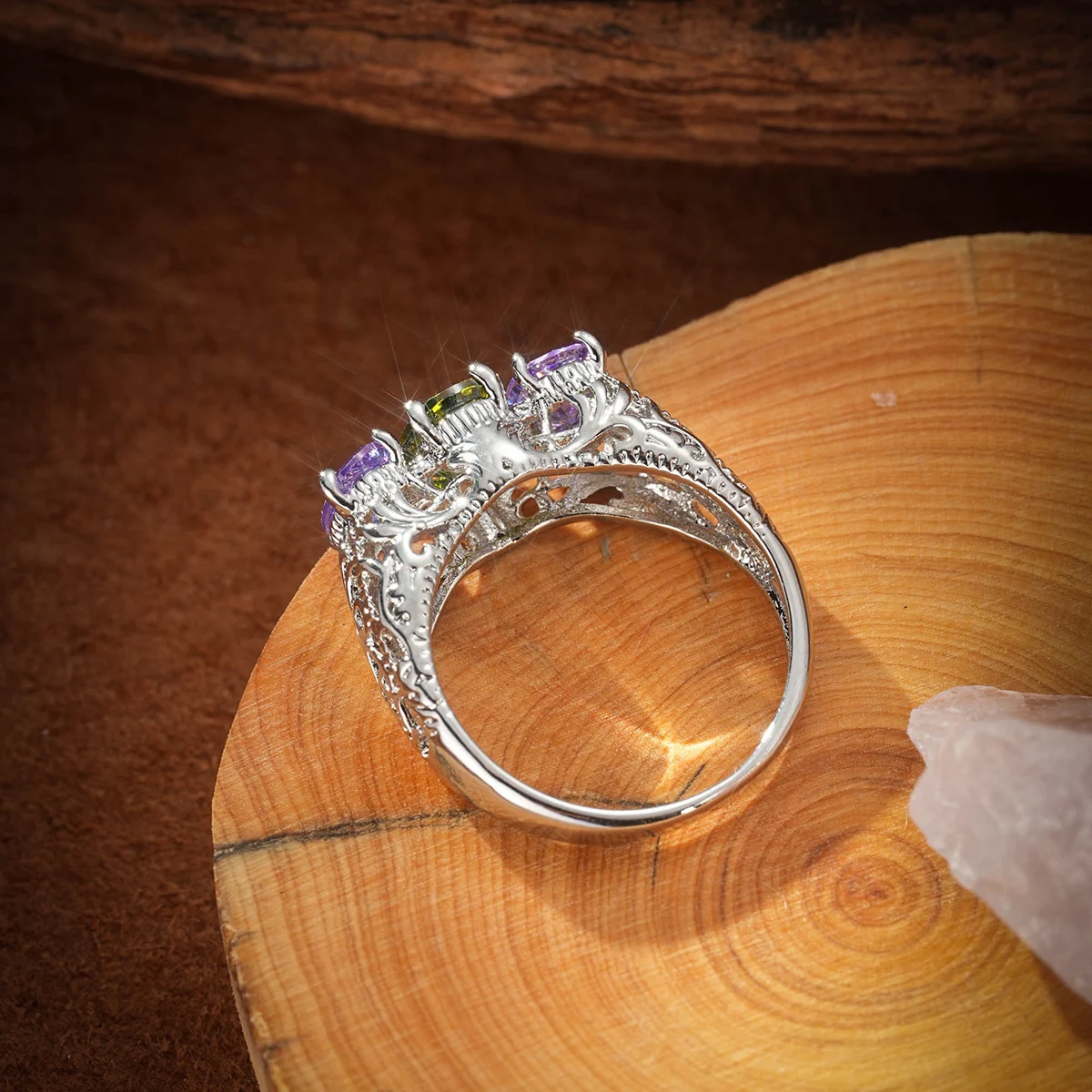 Title 4, Hand-ingelegde kleur zirkonia ring, een stijlvo...