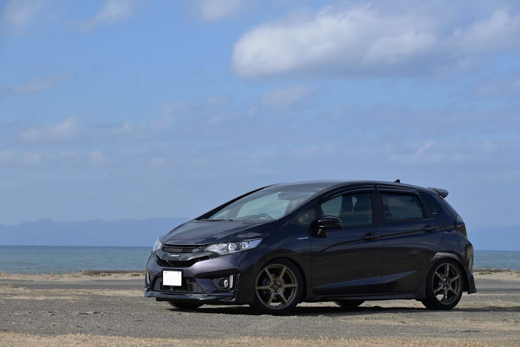フィットの新年のご挨拶・あけましておめでとうございます・新潟・スプリング交換に関するカスタム事例の投稿画像4枚目