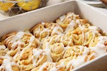 Lemon Sticky Buns with Cream Cheese Glaze was pinched from <a href="http://www.kraftrecipes.com/recipes/lemon-sticky-buns-cream-cheese-glaze-181022.aspx" target="_blank">www.kraftrecipes.com.</a>