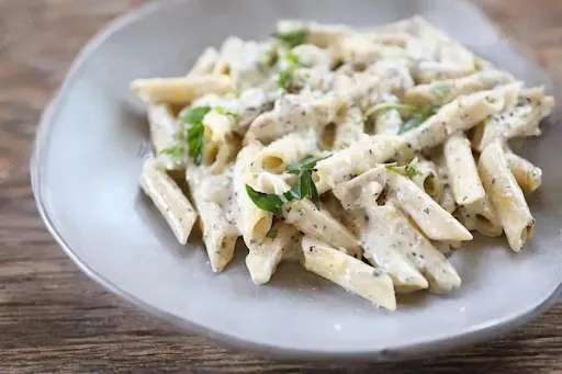 White Sauce Cheese Pasta