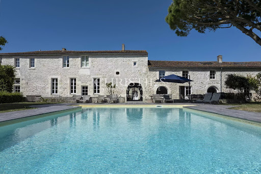 Maison avec piscine 4