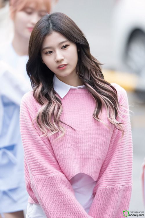 These 10 Times Twice S Sana Rocked A Pink Outfit Will Convince You That It S Her Best Color Koreaboo