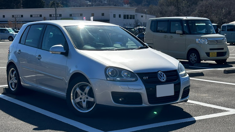 マークXの代車レーシング・ゴルフ GT TSI・プラグ交換・ツインチャージャーに関するカスタム事例の投稿画像7枚目
