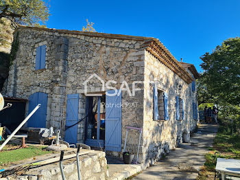 maison à Coursegoules (06)