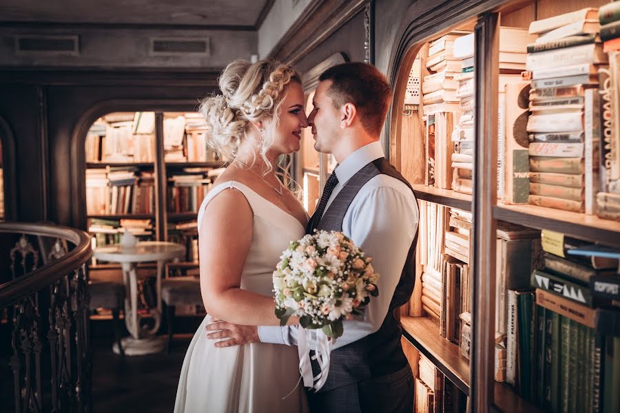 Wedding photographer Aleksandr Kostosyak (saniol). Photo of 20 October 2019