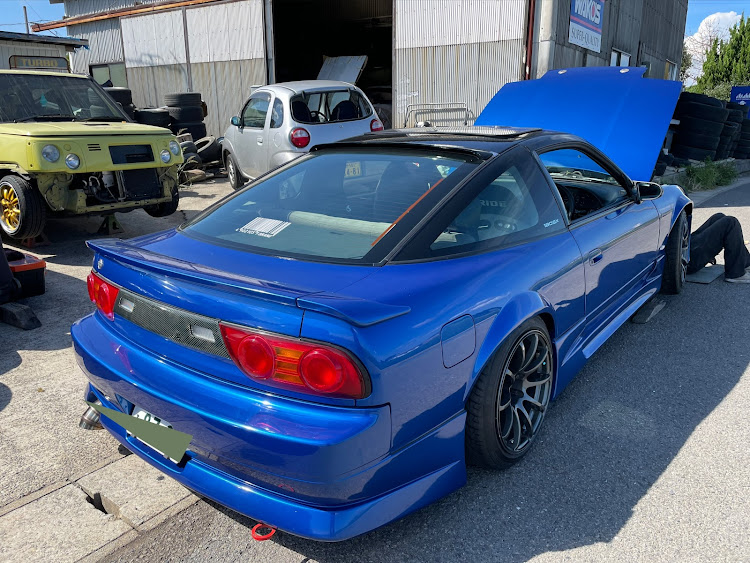 180SXのＤＩＹ作業・180SX・ブレーキローター交換・ブレーキパッド交換に関するカスタム事例の投稿画像1枚目