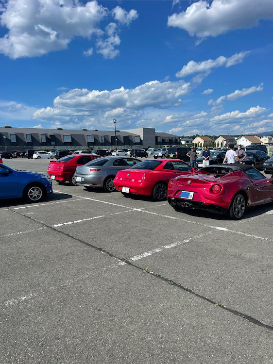 146の岩手イタリア車の会 オフ会・岩手イタリア車の会・オフ会・暑い、、暑いぞおおお！！に関するカスタム事例の投稿画像12枚目