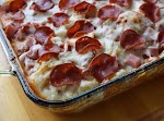 3 Meat Pizza Casserole was pinched from <a href="http://cullyskitchen.com/3-meat-pizza-casserole-recipe/" target="_blank">cullyskitchen.com.</a>