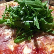 PIZZERIA OGGI 拿坡里披薩專賣店(天母店)