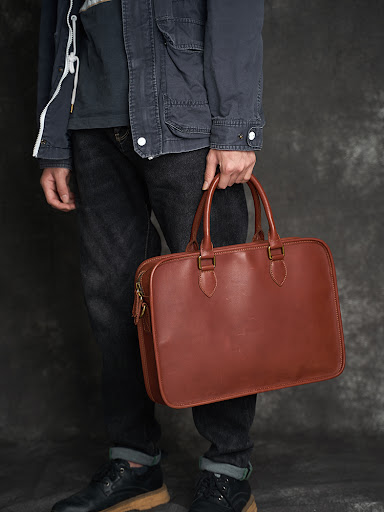 Title 8, Mens First Layer Cowhide Horizontal Handbag Re...