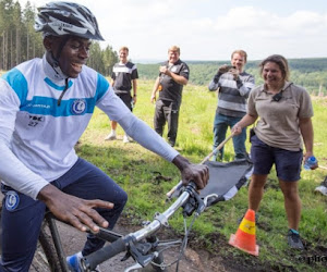 Moses Simon beleefde woelige stage: "Ik viel van m'n fiets"