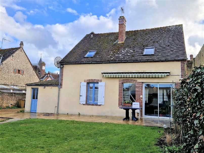 Vente maison 5 pièces 108 m² à Brezolles (28270), 184 000 €