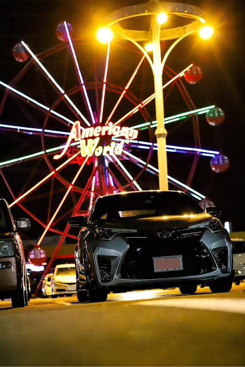 C-HRのアメリカンワールド・久しぶりな夜活・うずうずが止まらない・観覧車コラボ・構図が難しいに関するカスタム事例の投稿画像4枚目