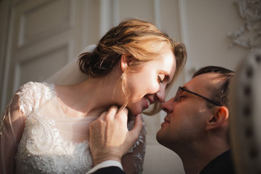 Fotógrafo de casamento Polina Chubar (polinachubar). Foto de 3 de novembro 2019