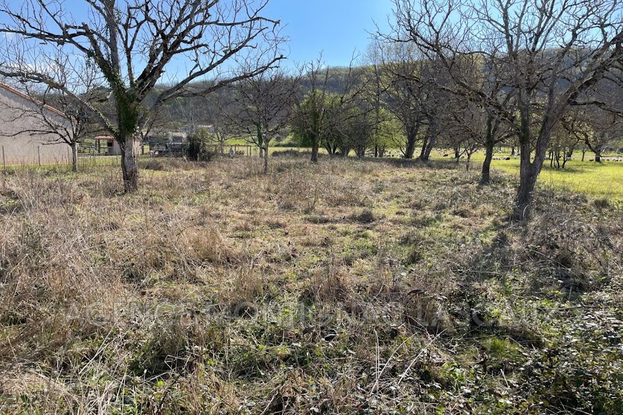 Vente terrain  1550 m² à Condat-sur-Vézère (24570), 19 800 €