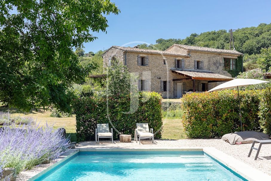 Vente maison 6 pièces 145.5 m² à Saint-Martin-de-Castillon (84750), 1 100 000 €