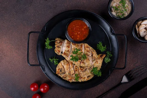 Grilled Chicken Breast 240gms With Italian Tomato Sauce