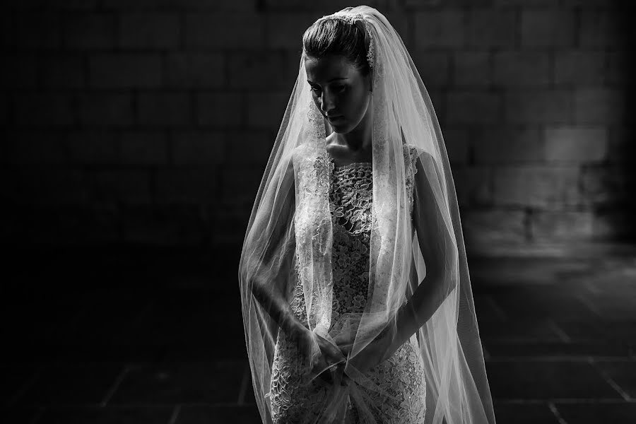 結婚式の写真家Unai Perez Azaldegui (mandragorastudi)。2016 5月30日の写真