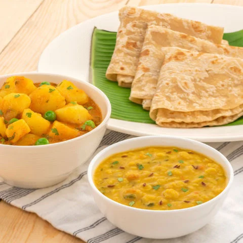 Aloo Mutter, Dal Tadka & Parathas