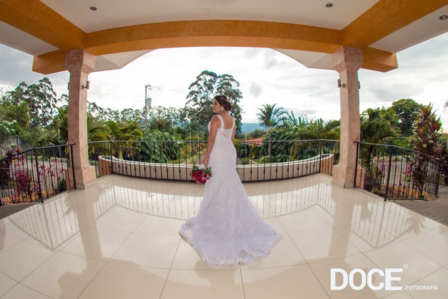 Fotógrafo de bodas Steven Mora (docefotocr). Foto del 24 de febrero 2020