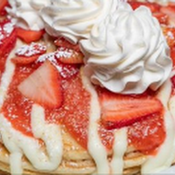 NY Strawberry Cheesecake Pancakes