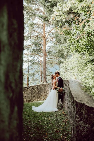 Fotografo di matrimoni Anja Tišler (anjablaz). Foto del 25 gennaio 2022