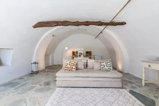 Property with pool 5