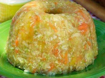 Cabbage and Pineapple Gelatin Salad_image