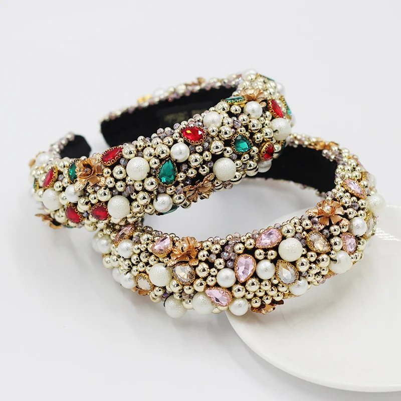 New European and American Fashion Baroque Headband. Elevate your hairstyle with this elegant accessory. Perfect for addi