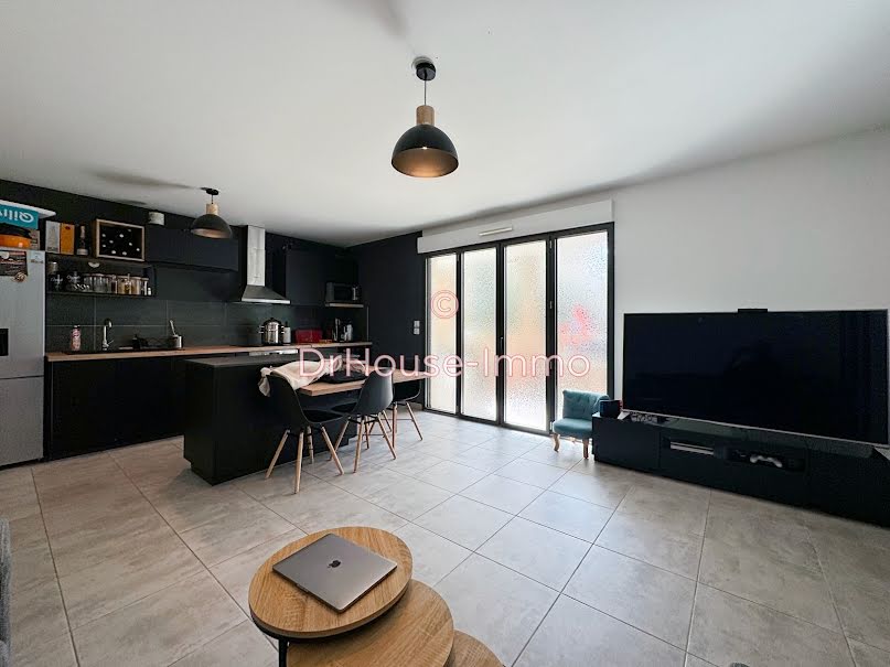 Vente appartement 4 pièces 81 m² à Saint-Maximin-la-Sainte-Baume (83470), 336 000 €