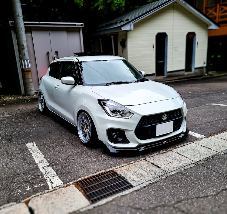 スイフトスポーツのzc33s・rpf1・TRUST・フロントスカート・しゃくれ顎に関するカスタム事例の投稿画像6枚目