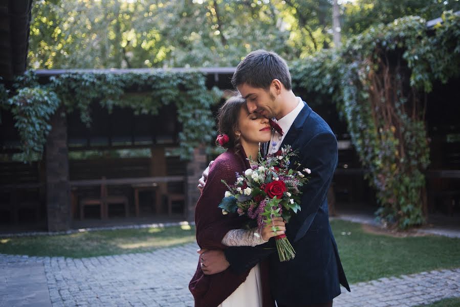 Fotógrafo de bodas Yuliya Gamova (djuli). Foto del 16 de enero 2016