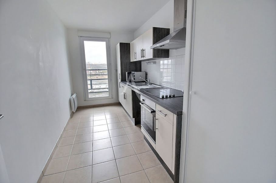Location  appartement 4 pièces 87 m² à Rouen (76000), 895 €