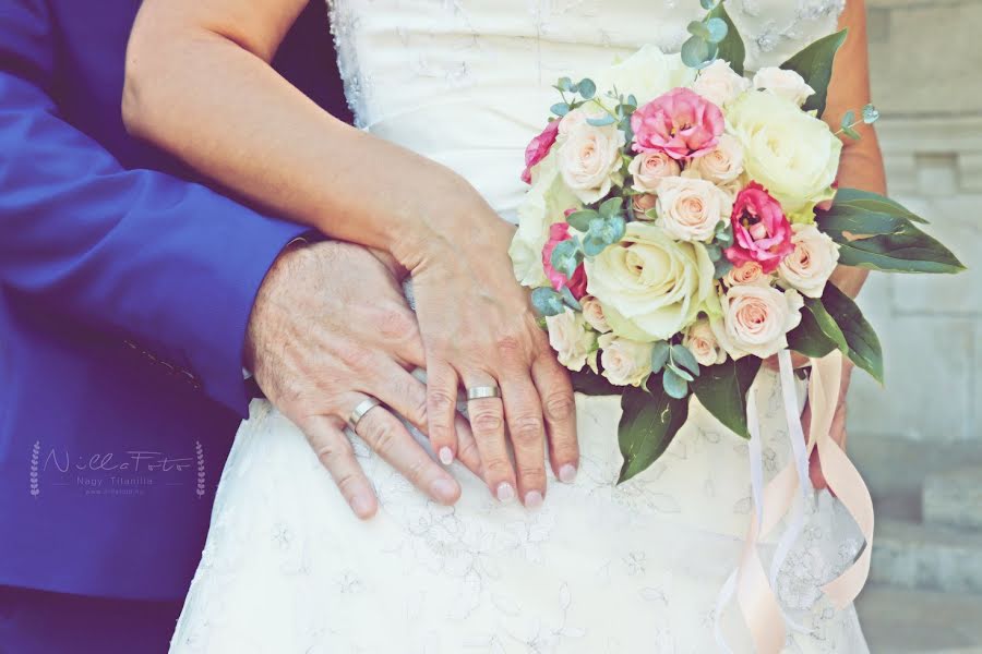 Fotógrafo de casamento Nagy Titanilla (nillafoto). Foto de 3 de março 2019