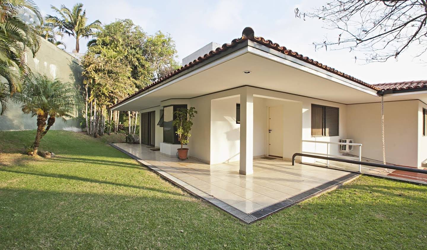 House with garden São Paulo