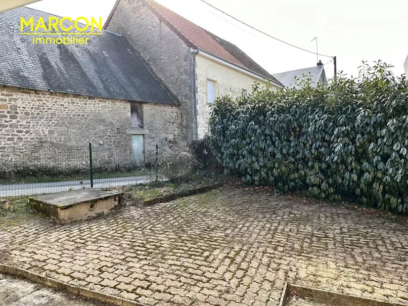 Vente maison 5 pièces 95 m² à Saint-Sulpice-le-Guérétois (23000), 88 000 €