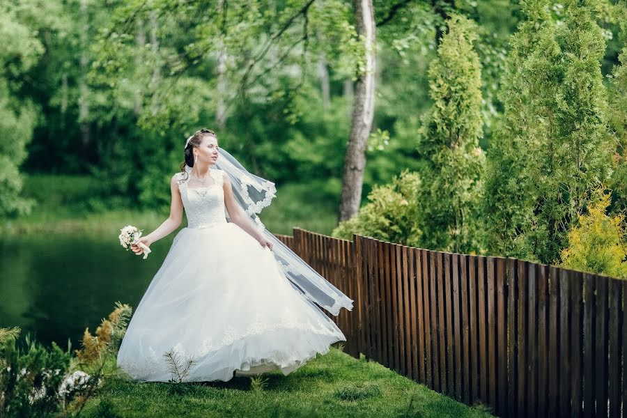 Wedding photographer Elena Metelica (elenandroma). Photo of 26 May 2015