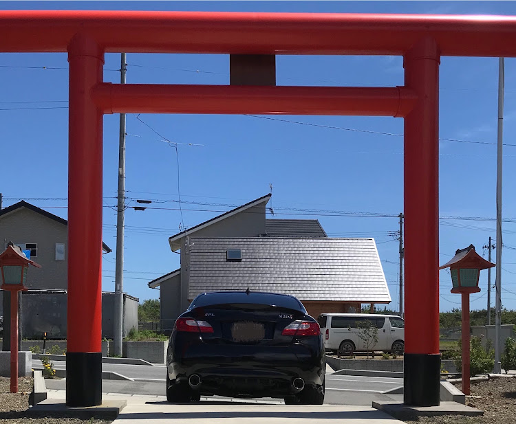 フーガの久し振りの漁港で気分爽快・漁船とのコラボは雰囲気あります・貴重な晴れ間はドライブで…に関するカスタム事例の投稿画像8枚目