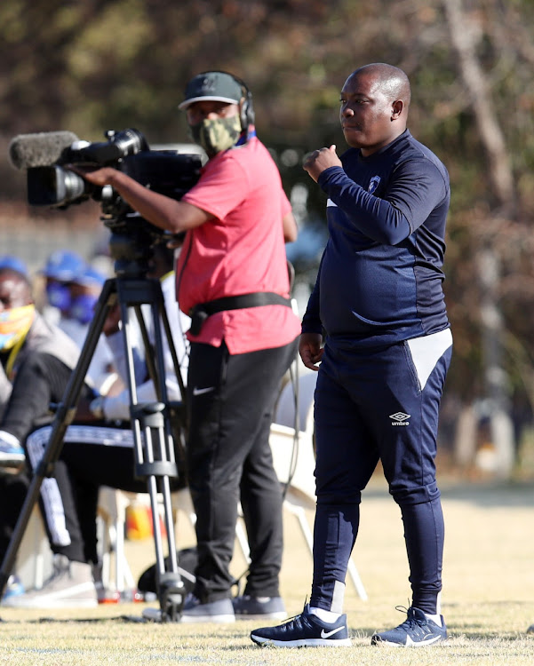 Pitso Dladla (Head Coach) of Uthongathi FC.