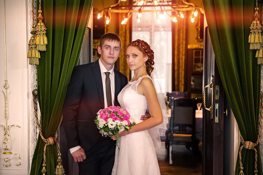 Fotógrafo de casamento Oleg Rybin (jktu). Foto de 21 de agosto 2015