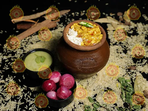 Matki Yellow Dal Tadka With Rice (Serves 1-2)