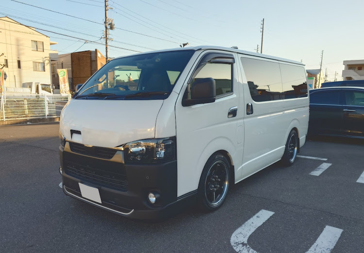 ハイエースバンの車検終了に関するカスタム事例の投稿画像1枚目