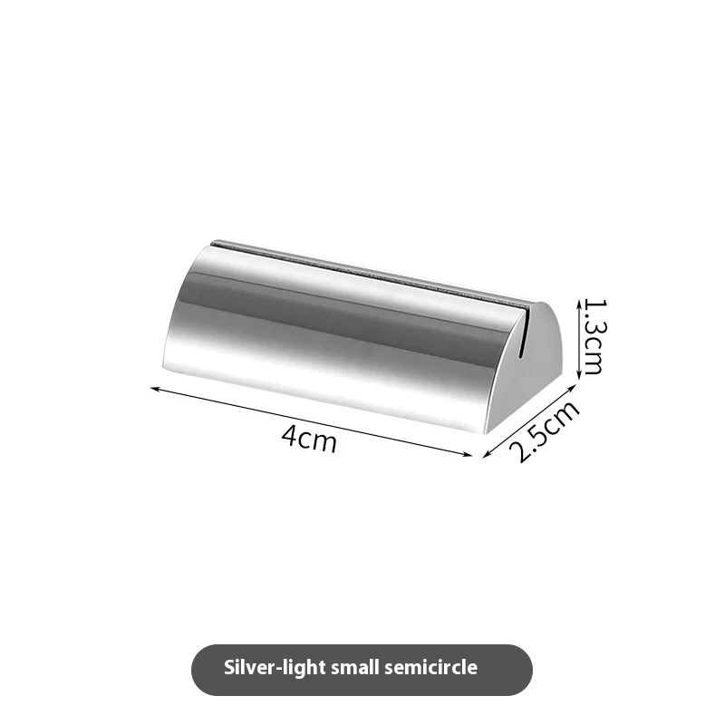 Socle de Plaque Minimaliste en Acier Inoxydable pour la Maison. Design élégant et durable, parfait pour organiser et protéger vos assiettes avec une touche moderne.