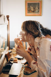 Jurufoto perkahwinan Eugenie Smirnova (weddingfrance). Foto pada 4 Oktober 2023